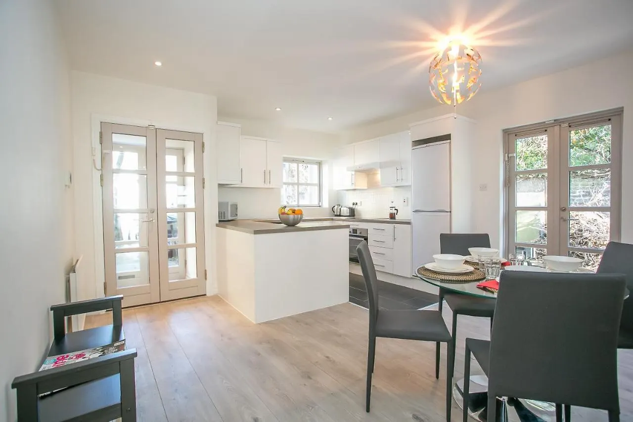 Georgian Square Apartments Dublin 0*,  İrlanda